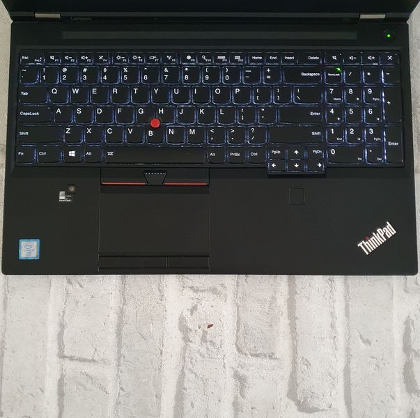 Ігровий ноутбук Lenovo 15.6"4K \ i7-6820HQ 8ядер \ GTX960 \ 32гбDDR4 \ 512гбSSD #782.1 фото