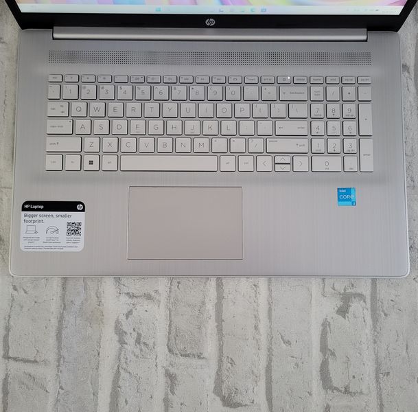 Ноутбук HP 17-cn0010nr 17.3" HD+ / Intel Core i3-1125g4 / 8гб DDR4 / 256гб SSD #710 фото