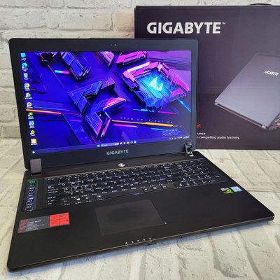 Игровой ноутбук Gigabyte P37 17.3" FHD / Intel Core i7-6700HQ / Nvidia Geforce GTX1070 / 16гб DDR4 / 256гб SSD + 1tb HDD GigaByte P37 фото