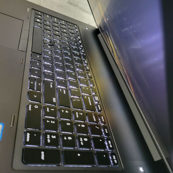 Ігровий ноутбук HP Zbook 17 G3 17.3" FHD / Intel Core i7-7820HQ / Nvidia Quadro P3000 6gb / 16гб DDR4 / 512гб SSD #1058 фото