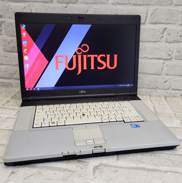 Ноутбук Fujitsu LifeBook E780 15.6" HD+ / Intel Core i5-M560 / Intel® HD Graphics / 4гб ОЗУ / 128гб SSD LifeBook E780 фото