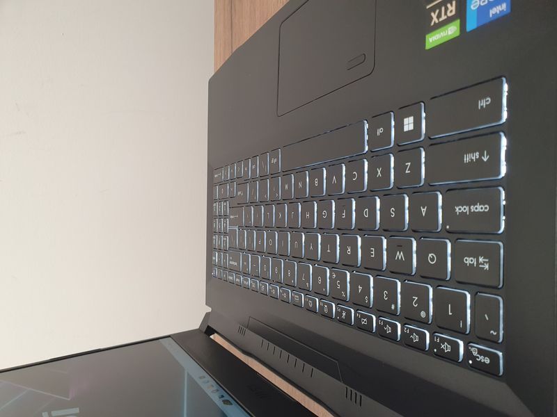 БВ Ігровий ноутбук MSI WF66 11UJ Workstation 15.6" FHD / Intel&reg; Core&trade; i7-11800H / RTX A2000 4гб ( RTX3050 ) / 16гб DDR4 / 512гб SSD #3270 фото