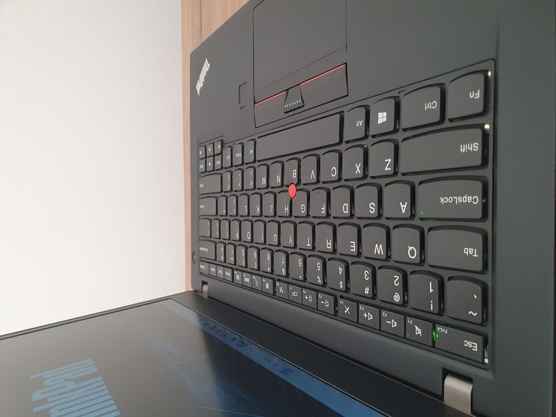 БУ Ноутбук Lenovo ThinkPad T470S 14" FHD / Intel Core i5-6300U / 8гб ОЗУ / 256гб SSD / 4G + WiFi #3182 фото
