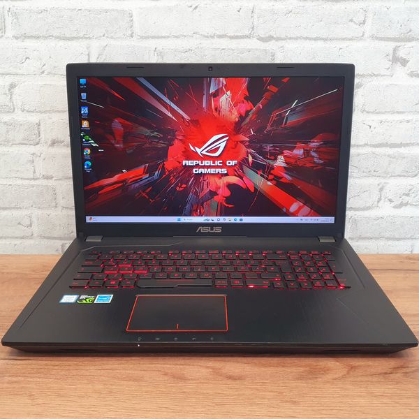 Игровой ноутбук ASUS FX753VE 17.3 FHD / i7-7700HQ / GTX1050ti 4gb / 16гбDDR4 / 256 SSD + 500gb HDD AsusROG i7-7.1050 фото