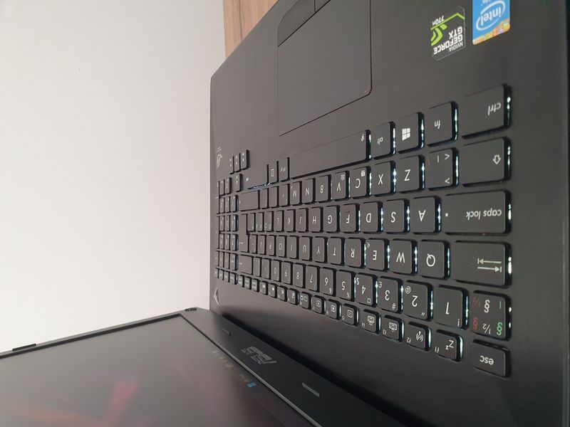 БУ Игровой ноутбук Asus Rog 17 G750JX 17.3" FHD / Intel Core i7-4700HQ / Nvidia Geforce GTX 770M / 16гб DDR4 / 128гб SSD + 1тб HDD #2122 фото