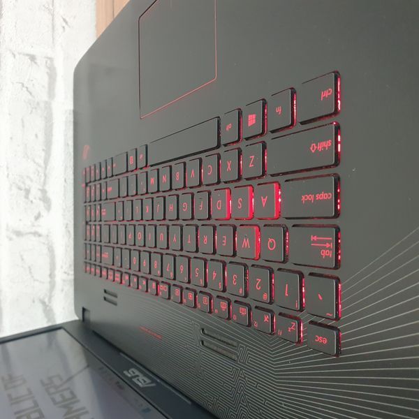 БВ Ігровий ноутбук Asus ROG G771J 17.3" FHD / NVIDIA GTX960M / i7-4720HQ / 16гб ОЗУ / 128гб SSD + 500гб HDD #2166 фото