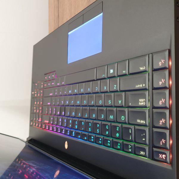 БВ Ігровий ноутбук Dell ALIENWARE Area-51m P38E 17.3" FHD / Intel Core i7-9700K / Nvidia Geforce RTX 2070 8гб / 16гб DDR4 / 512гб SSD #3326 фото