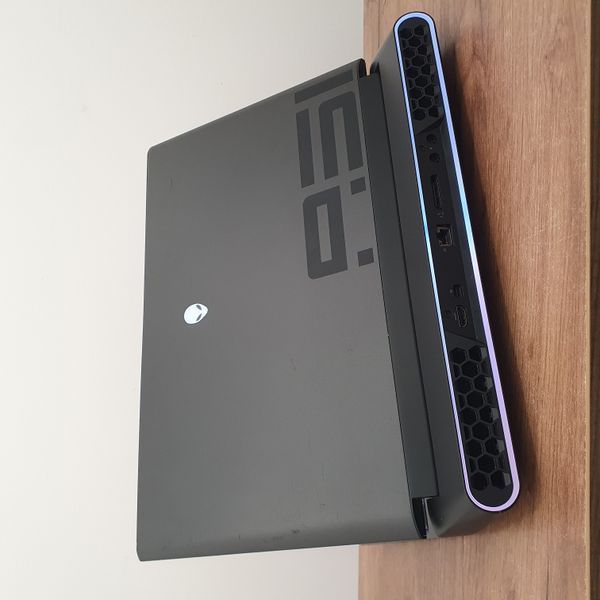 БВ Ігровий ноутбук Dell ALIENWARE Area-51m P38E 17.3" FHD / Intel Core i7-9700K / Nvidia Geforce RTX 2070 8гб / 16гб DDR4 / 512гб SSD #3326 фото