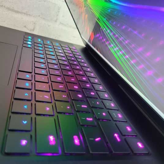 Купить БУ Игровой ноутбук Razer Blade RZ09-02386 15.6