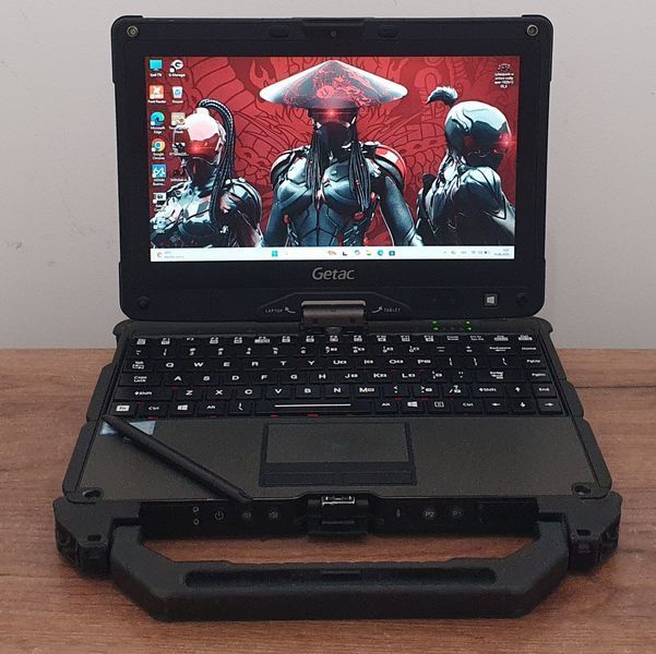 БВ Захищений ноутбук трансформер Getac V110G4 11.6" HD Touch / i7-7500U / 16гб ОЗУ / 256гб SSD / 2 батареї / 4G + WiFi #3230.1 фото