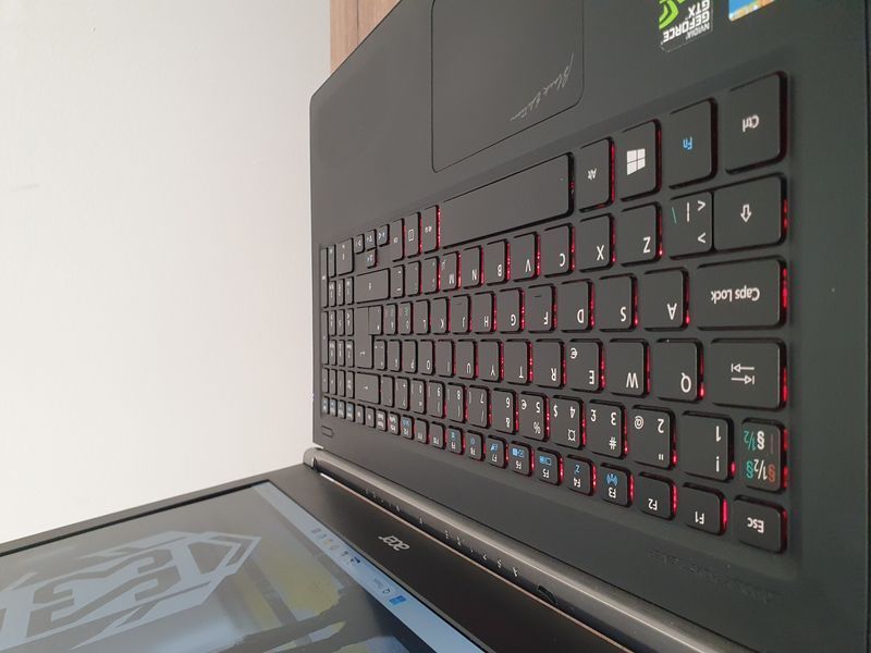 БВ Ігровий ноутбук Acer Aspire VN7-591G 15.6" FHD / Intel Core i5-4210H / Nvidia Geforce GTX960M / 16гб ОЗУ / 128гб SSD + 500гб HDD #2115.1 128+500гб фото