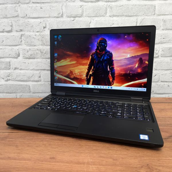 Ігровий ноутбук Dell Latitude 5580 15.6" FHD / Intel Core i7-7820HQ 8 потоків / Nvidia GeForce 940MX / 16гб DDR4 / 480гб SSD #1216 фото