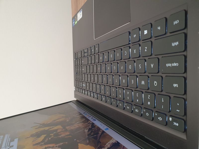 БУ Игровой ноутбук DELL Vostro 15 7510 15.6" FHD / Intel Core i7-11800H / NVIDIA RTX 3050 / 16гб DDR4 / 512гб SSD #2149 фото