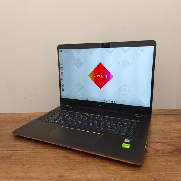 БВ Преміальний ноутбук-трансформер HP Spectre x360 15-bl012dx / 15.6" 4K UHD IPS Touch / Intel Core i7-7500U / NVIDIA GeForce 940MX / 16гб DDR4 / 256гб SSD #3465 фото
