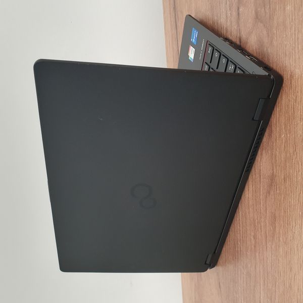 БУ Ноутбук Fujitsu LifeBook U7311 13.3" FHD / Intel Core i5-1135G7 / 16гб DDR4 / 256гб SSD / 4g+WiFI #3345 16\256 фото