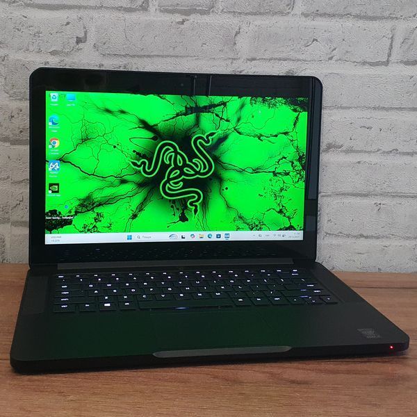 БВ Ігровий ноутбук Razer Blade RZ09-0195 14" 3K (3200x1800) Touch / Intel Core i7-6700HQ / Nvidia GTX1060 6гб / 16гб DDR4 / 512гб SSD #2034 фото