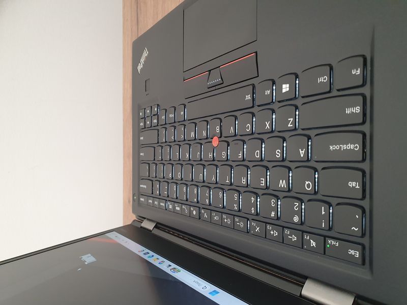 БУ Ноутбук Lenovo ThinkPad X1 Gen 5 Carbon 14" FHD / Intel Core i7-6600U / 8гб ОЗУ / 256гб SSD  #3180 фото