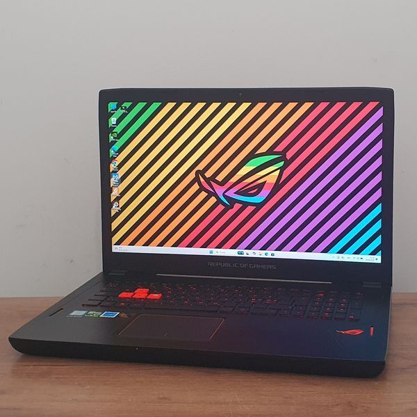 БУ Игровой ноутбук ASUS ROG Strix GL702 17.3" FHD 120гц / Nvidia Geforce GTX1070 8gb / Intel Core i7-7700HQ / 16гб DDR4 / 512гб SSD #3358 фото