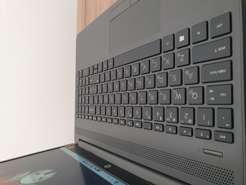 БВ Ноутбук HP 250 G8 15.6" FHD / Intel Core i5-1135G7 / 16гб DDR4 / 256гб SSD #3267 16\256 фото