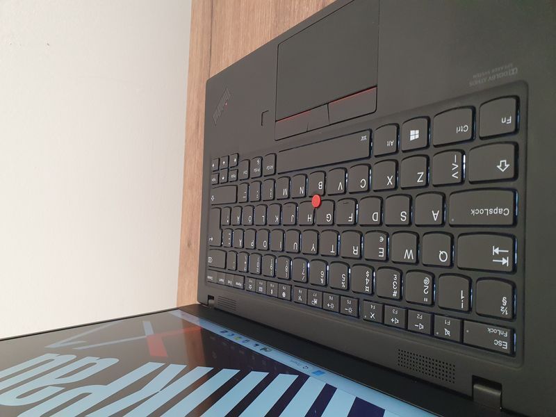 БВ Ноутбук Lenovo ThinkPad X1 Gen 7 Carbon 14" FHD / Intel Core i5-8265U / 8гб ОЗУ / 256гб SSD / 4G + WiFi #3125 фото