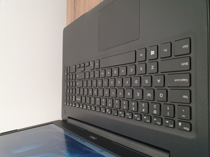 БУ Ноутбук Dell Inspiron 3580 15.6" HD / Intel 4205U / 8гб DDR4 / 128гб SSD #3069 фото