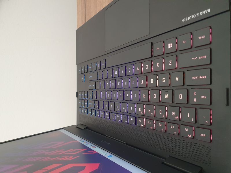 БВ Ігровий ноутбук HP OMEN 15-ek1013dx 15.6" FHD 300гц / Nvidia Geforce RTX3070 8гб / Intel Core i7-10750H / 16гб DDR4 / 512гб SSD #3247 фото