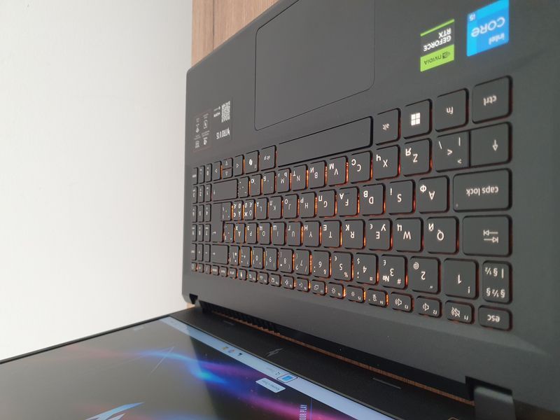 Ігровий ноутбук Acer Nitro ANV15-52-58E2 15.6" FHD 165гц / Nvidia Geforce RTX5050 8гб / Intel Core i5-13420H / 16гб DDR4 / 512гб SSD #3148 фото
