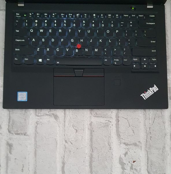 Ноутбук Lenovo ThinkPad X1 Carbon 14" FHD IPS / Intel Core i7-7500 / 8гб DDR4 / 256гб SSD #244 фото