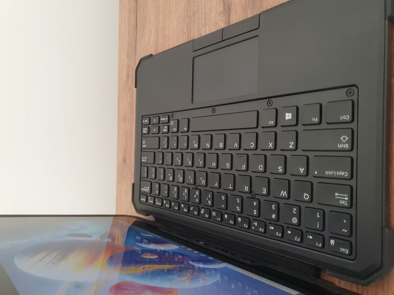 БВ Захищений тактичний планшет Dell Latitude 7202 Rugged Extreme Tablet 12" HD Touch / 2-Батареї / Intel Core M-5Y71 / 8гб ОЗУ / 256гб SSD #3150.1 фото