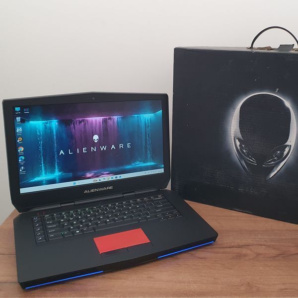 БВ Ігровий ноутбук Dell ALIENWARE 15 R2 15.6" FHD / Intel Core i5-6300HQ / Nvidia Geforce GTX 965M / 16гб DDR4 / 512гб SSD #3101 фото