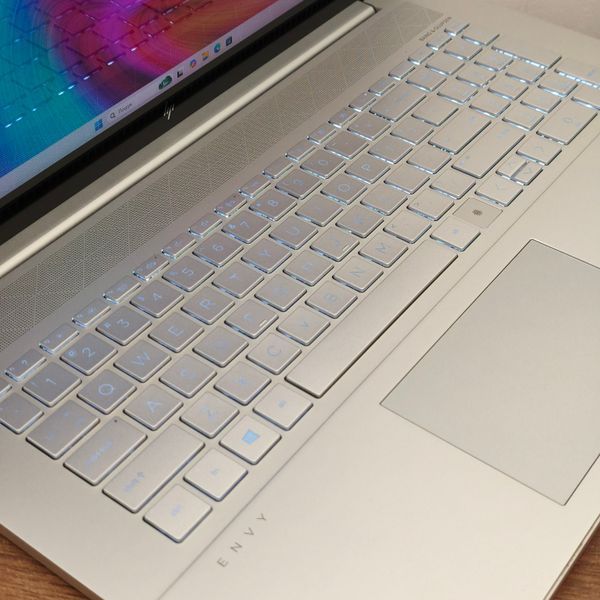 БУ Ноутбук HP Envy 17.3'' / Intel Core i7-1065G7 / NVIDIA GeForce MX330 / 16гб DDR4 / 512гб SSD #3424 фото