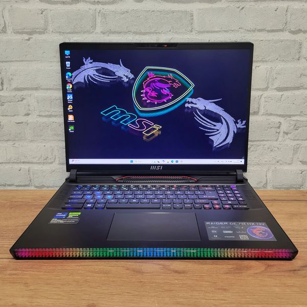 Игровой ноутбук MSI Raider GE78 HX 13VI 17.3" 2K 240гц / Nvidia RTX4070 8гб 140w / Intel Core i9-13950HX / 16гб DDR5 / 2тб SSD #1337 фото