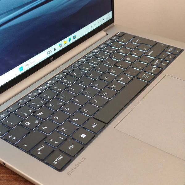 Ноутбук HP EliteBook 8 G11 / 14.0" WUXGA IPS / AMD Ryzen AI 5 PRO 340 / AMD Radeon Graphics / 16гб DDR5 / 512гб SSD #3496 фото