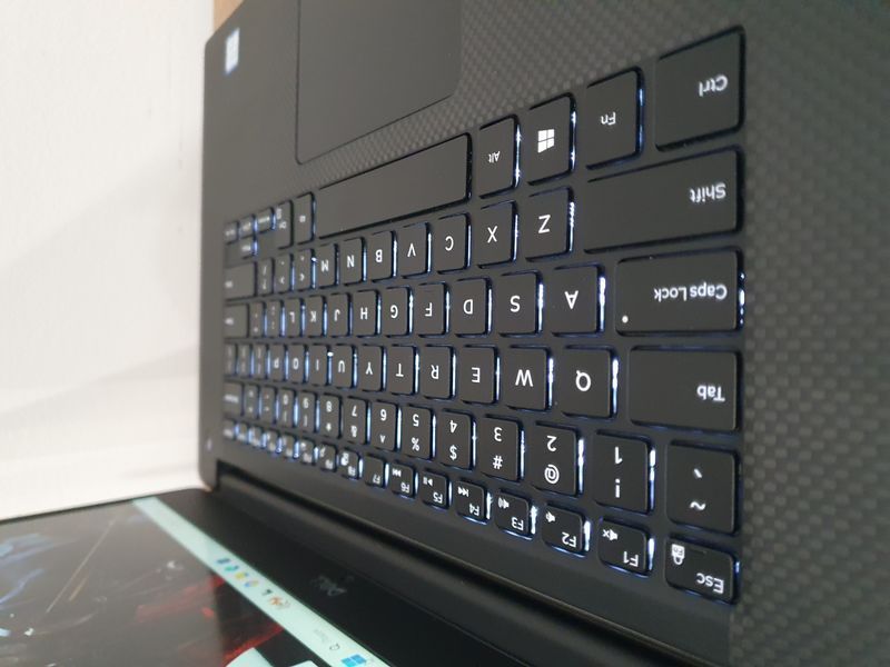 БУ Игровой ноутбук Dell Precision 5530 15.6" FHD / Intel Xeon E-2176M / Nvidia Quadro P1000 / 16гб DDR4 / 512гб SSD #2095.1 фото