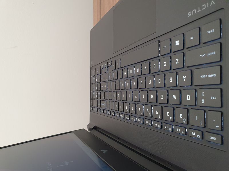 БУ Игровой ноутбук HP Victus 15-fb0010nr 15.6" FHD / AMD Ryzen 5 5600H / AMD Radeon RX 6500M / 16гб DDR4 / 512гб SSD #3006 фото