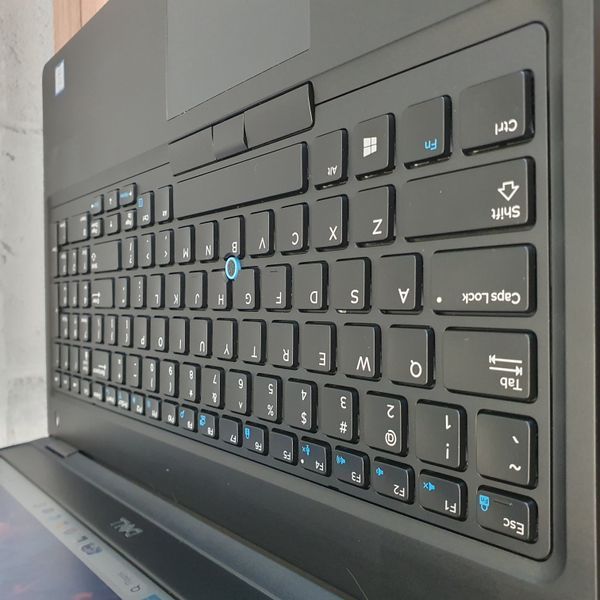 БВ Ігровий ноутбук Dell Precision 3530 15.6" HD / Intel Core i7-8750H 12 потоків / Nvidia Quadro P600 / 16гб DDR4 / 256гб SSD #3517 фото