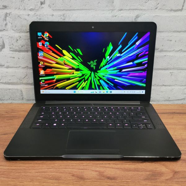 Игровой ноутбук  Razer Blade RZ09-01953E72 14" FHD / Intel Core i7-7700HQ / Nvidia GTX1060 6гб / 16гб DDR4 / 512гб SSD Razer RZ09-14" фото