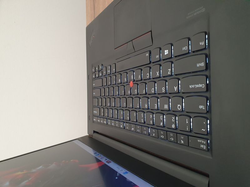 БУ Игровой ноутбук Lenovo ThinkPad X1 Extreme gen 2 15.6" FHD / Intel Core i7-9850H / GTX 1650 / 16гб DDR4 / 512гб SSD #3161 фото