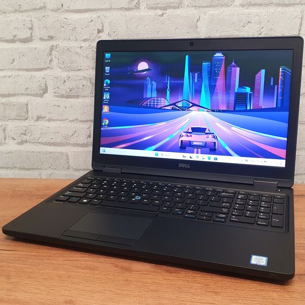 Ноутбук Dell Latitude 5580 15.6" / Intel Core i5-6440HQ / 8гб DDR4 / 256гб SSD #5580hd фото