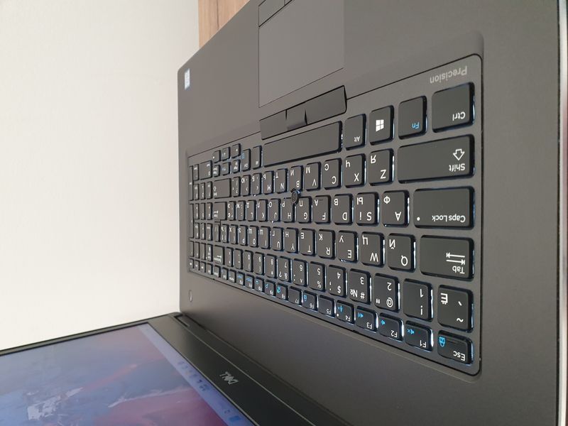 БУ Игровой ноутбук Dell Precision 7740 17.3" HD+ / Intel&reg; Core&trade; i7-9850H / RTX3000-6gb / 16гб ОЗУ / 512гб SSD #2072.5 фото