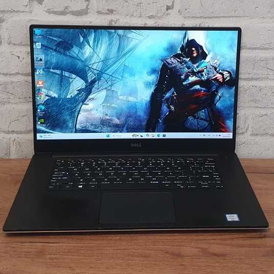 Купить БУ Игровой ноутбук Dell XPS 15 9550 15.6