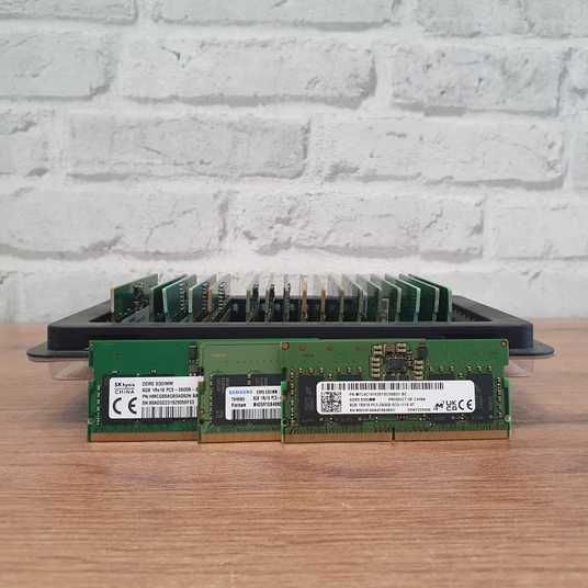 ムク　SAR Купить БУ Оперативна память для ноутбуков 8гб ddr5 ( Samsung
