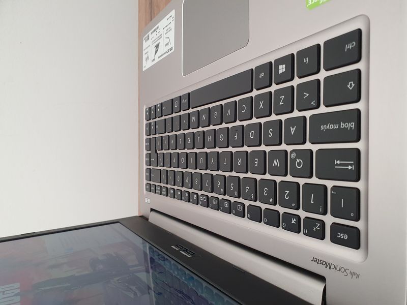 БВ Ігровий ноутбук ASUS K401UQ 14" FHD / Intel Core i5-6200U / GeForce 940MX / 8гб DDR4 / 512гб SSD #3174 фото