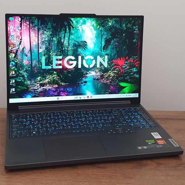 БВ Ігровий ноутбук Lenovo Legion Slim 5 16APH8 16" 165гц / AMD Ryzen 5 7640HS / Nvidia Geforce RTX 4060 8гб 140W / 16гб DDR5 / 512гб SSD #3253 фото
