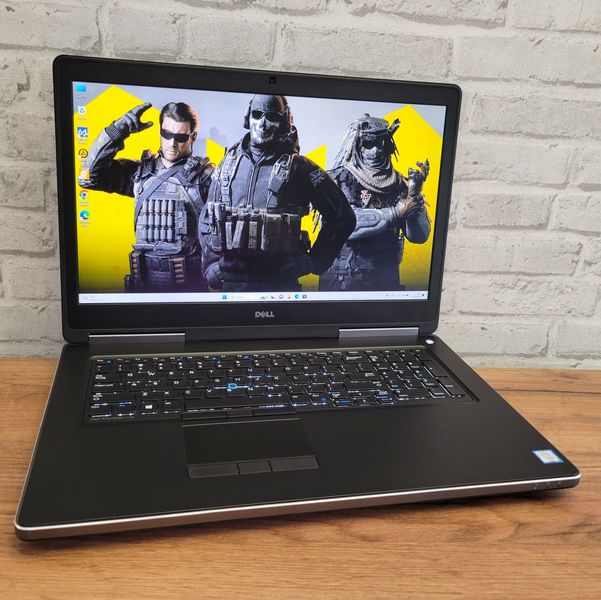 Ігровий ноутбук Dell Precision 7710 17.3" FHD / Nvidia Quadro M3000 / Intel Xeon E3-1505M / 32гб DDR4 / 128гб SSD + 750гб HDD #1071 фото