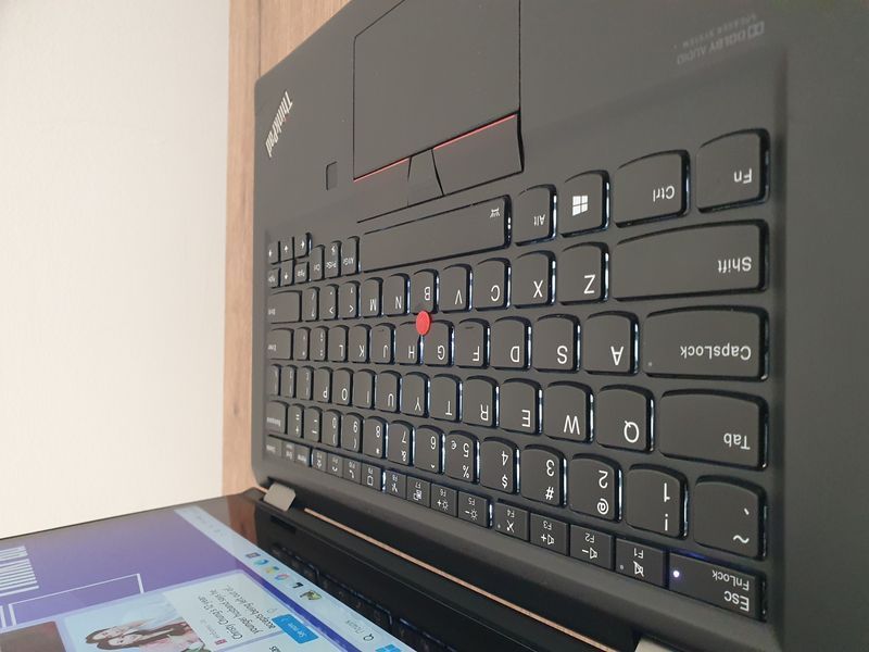 БВ Ноутбук трансформер Lenovo ThinkPad X13 Gen 1 Yoga 13.3" FHD Touch / Intel Core i5-10210U / 16гб DDR4 / 256гб SSD / 4G + WiFi #3133.1 фото