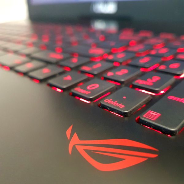 Игровой ноутбук ASUS ROG ZX50V 15.6" FHD / Intel® Core™ i7-6700HQ / Nvidia GTX960M  / 16гб DDR4 / 256 SSD + 500gb HDD #AsusRogzx50v фото